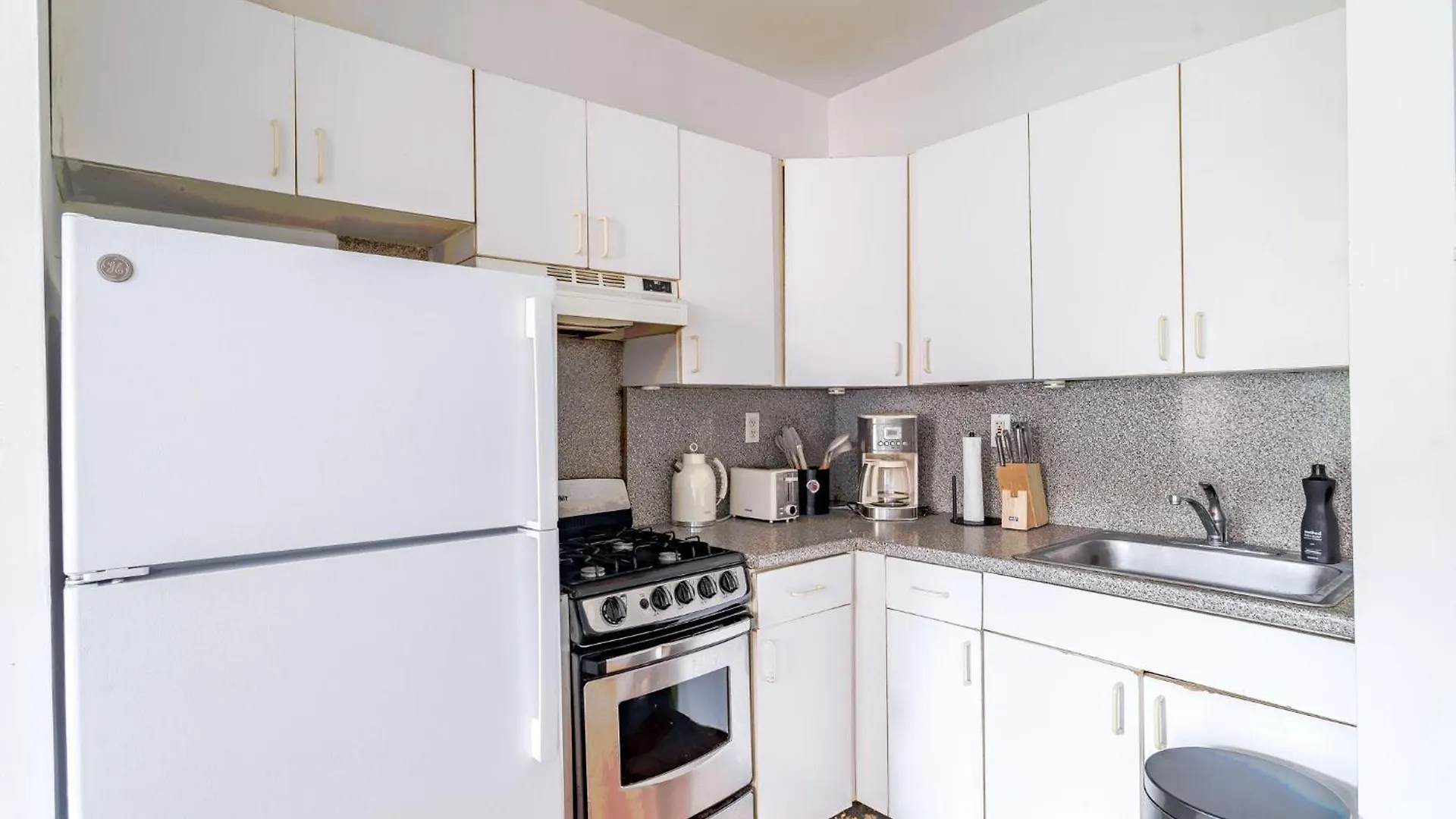 Central And Cozy 3Br 1Ba Escape In Hells Kitchen Close To Times Square New York 0*,