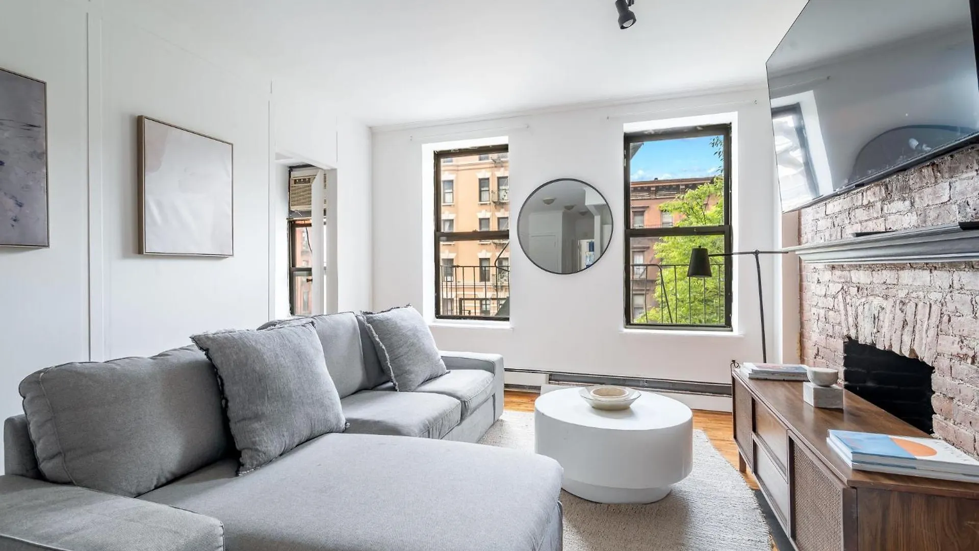 Central And Cozy 3Br 1Ba Escape In Hells Kitchen Close To Times Square New York
