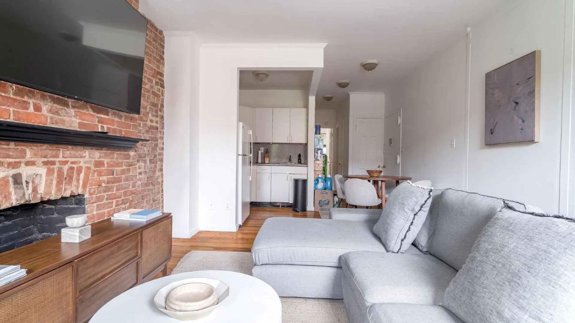 Lägenhet Central And Cozy 3Br 1Ba Escape In Hells Kitchen Close To Times Square New York USA